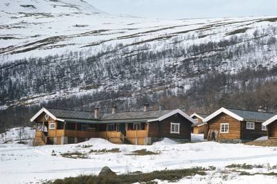 Kongen får bygge på påskehytta