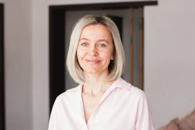 - Datteren vår kom inn med min manns mobil og sa: «Se hva det står»