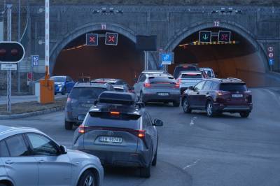 Uheldig start på stenging av Tromsøbrua: – Det var det her vi frykta