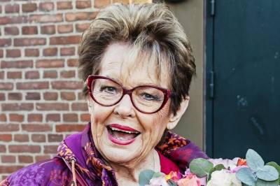 - Gleder meg til å dø