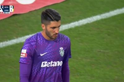 Jose Fontán med mål mot Sporting