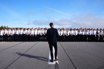 Flyskolen er for populær – må kanskje flytte til utlandet