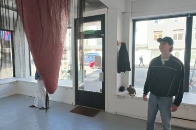 Se kveldens sending: Kunstfestival i gang, men er moderne kunst for alle?