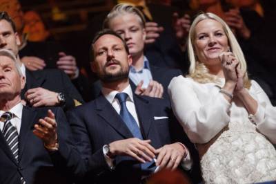 Epstein-filene: Jagland og Mette-Marit i Folkedomstolen