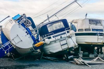 Presenningen kan bli et seil – og velte båten