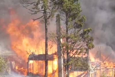 Krokstadelva: Se flammene herje