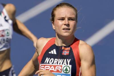 Rett til finale