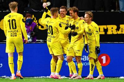 Se høydepunktene: Bodø/Glimt valset over Fredrikstad – men gullet glapp for Kjetil Knutsens menn