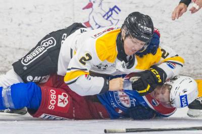 Vålerenga seiret over Oilers: – Brakk kølla