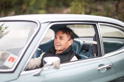 Roys Ford har bare 52 hestekrefter: – Du kan ikke sitte med én hånd på rattet i denne