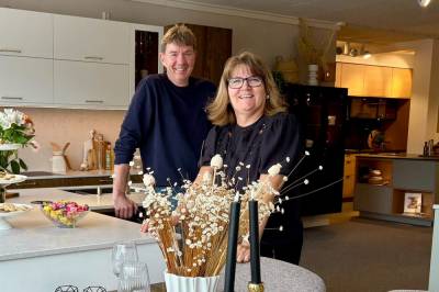 (+) Gift med jobben og hverandre: – Kan gå ei kule varmt  