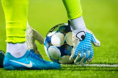 Eliteseriebane fikk slakt – nå byttes kunstgresset ut