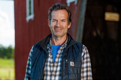 Jon Almaas inviterer til jul