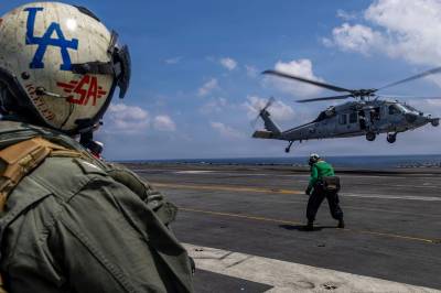 Kommer Trumps armada til å gjøre alvor av truslene? Nå gjøres metrostasjoner om til bomberom.