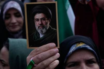 Ayatolla Khamenei: – USA led et skammelig nederlag