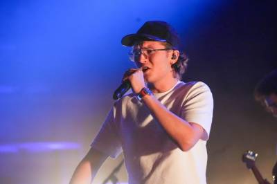 Holder konserter for ungdom: – Et samfunnsproblem