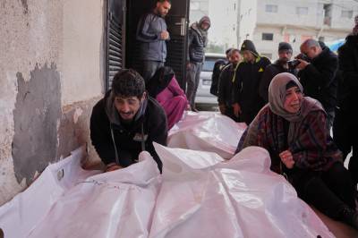 Journalister og barn drept i nye israelske angrep i Gaza