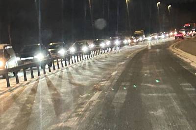 Såpeglatt på Sørlandet: – E18 er som en curlingbane