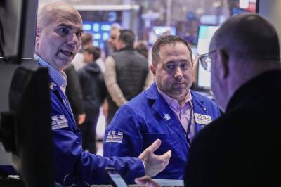 Wall Street stiger svakt før inflasjonstall