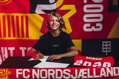 I hovedsak norske Leo Dorsin, sønn av Mikael Dorsin pakker kofferten