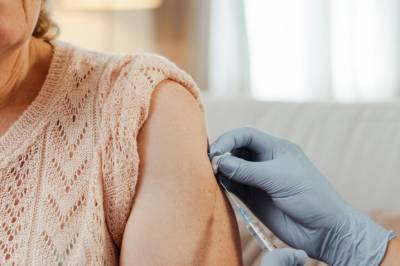 Nytt bevis for at vaksine reduserer demens-risiko. Nå håper norsk forsker å slå det endelig fast