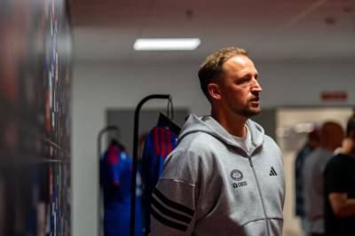 Vålerenga-treneren innrømmer: – Lyst til å brøle og skrike