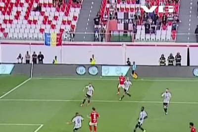 Short Goal by Niklas Castro