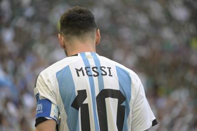 Leo Messi skal kjøpe en spansk fotballklubb i den nest høyeste divisjonen