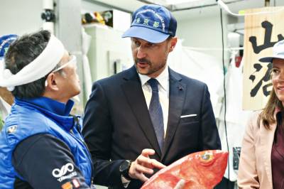 Kronprinsen besøkte Japan: «Kjempekrisa» ble ikke diskutert