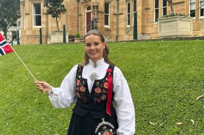 Prinsessen hilste hjem i Målselvbunad