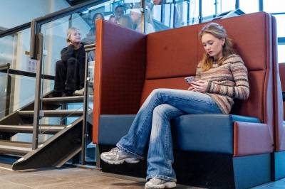 Historien er langt mer sammensatt enn et valg mellom kunnskap og demokrati