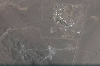 Israel angri­per Iran. Atom­anlegg er truf­fet.