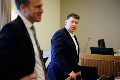 DN mener: 1-0 til LO