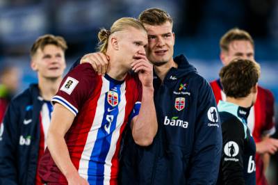 Raser mot norsk oppførsel: – Skjerp dere, for helvete!