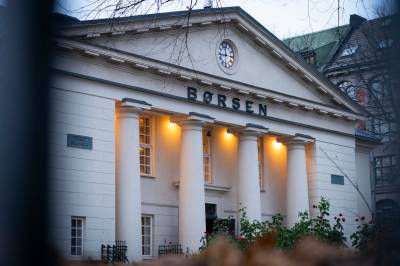 Oslo Børs stiger nær én prosent
