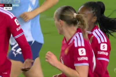 Terland med scoring for Manchester United