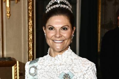 Kronprinsesse Victoria dukket opp i kjole fra H&M