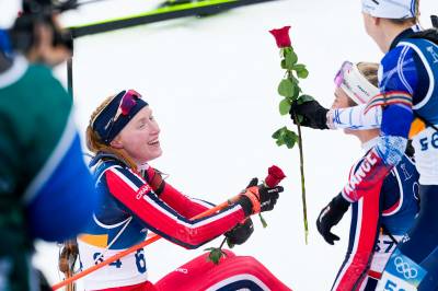 Maren Hjelmeset Kirkeeide stormet inn til OL-gull på sprinten: – Sykeste jeg har sett