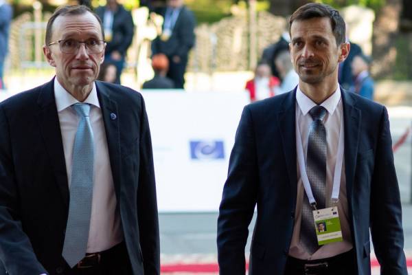 Ukraina holder stand med droner mot russisk fremrykning — image 3
